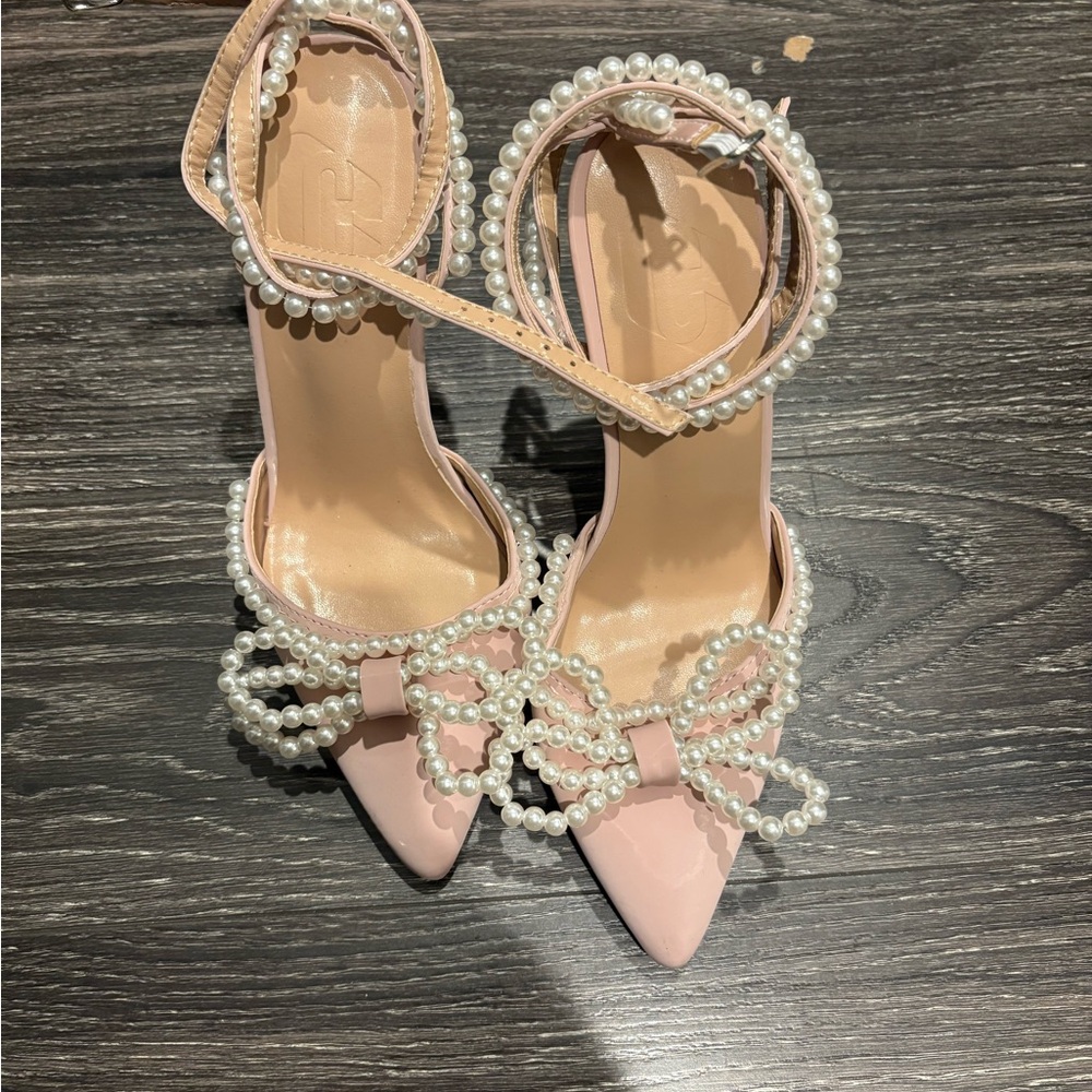 Amazon Pink Pearl Bow Women's Heels